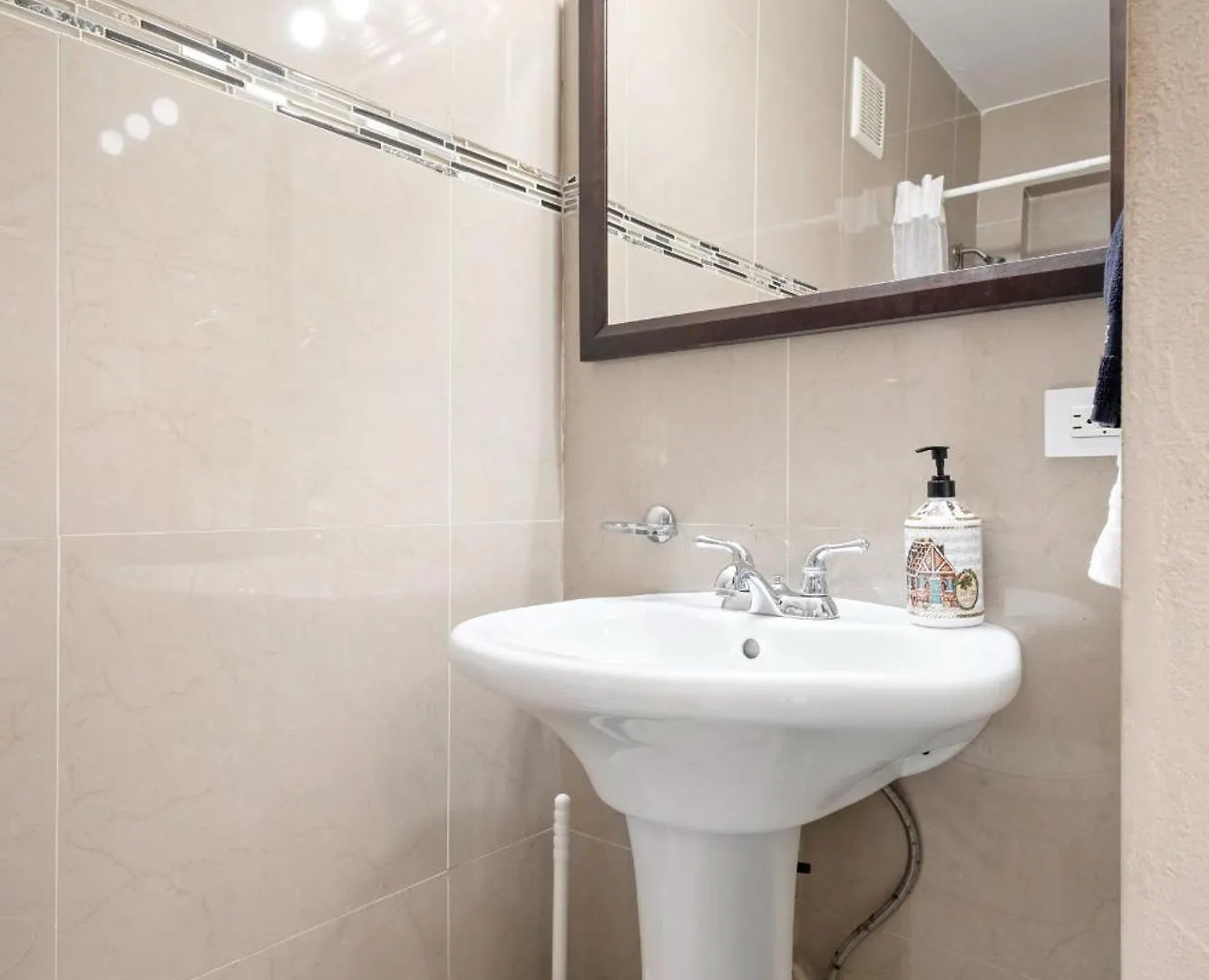 Prime Location At Condado Beach 1Br 1Ba - Apt 8 Σαν Χουάν